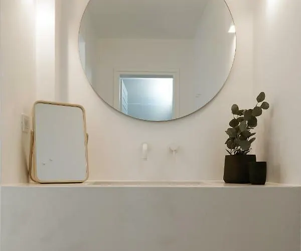 Le Blanc - Two Luxury *