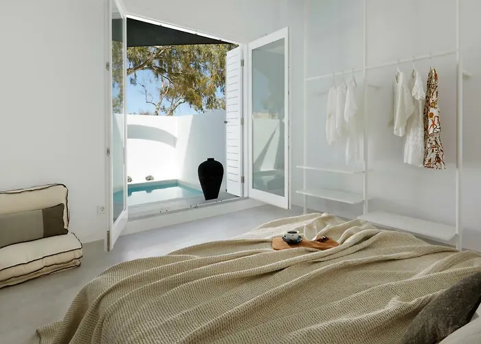 Le Blanc - Two Luxury *