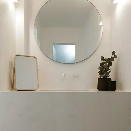 Le Blanc - Two Luxury *